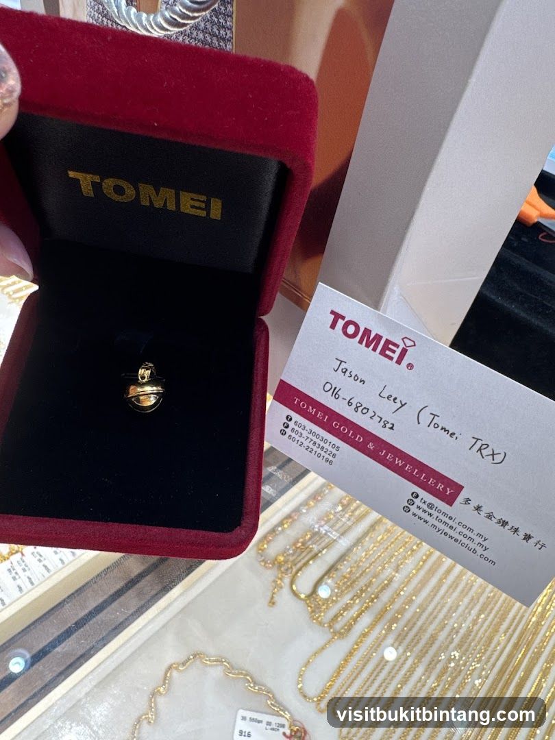 Tomei Gold and Jewellery Display