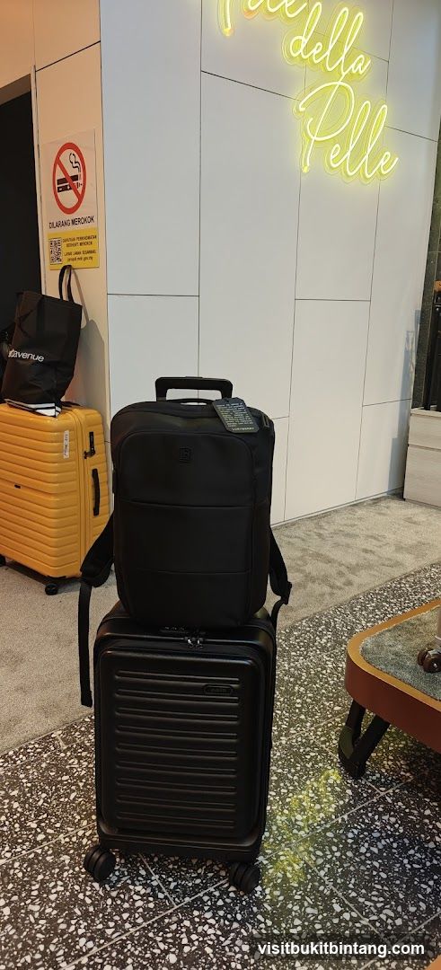 Luggage Display