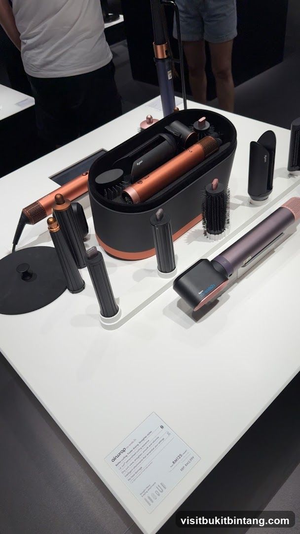 Dyson Airwrap Display