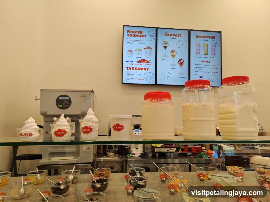 Yoggy Frozen Yogurt Shop Interior