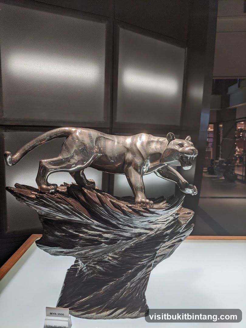Tiger Sculpture