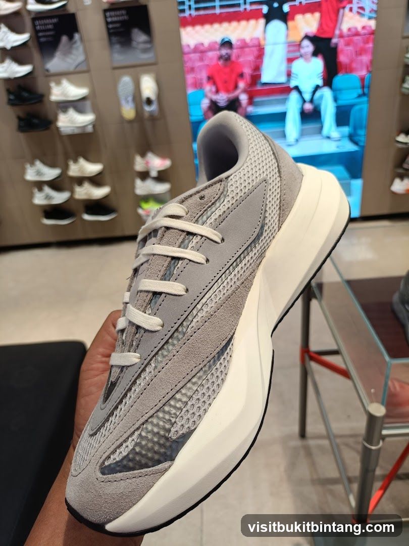 Sneaker Display