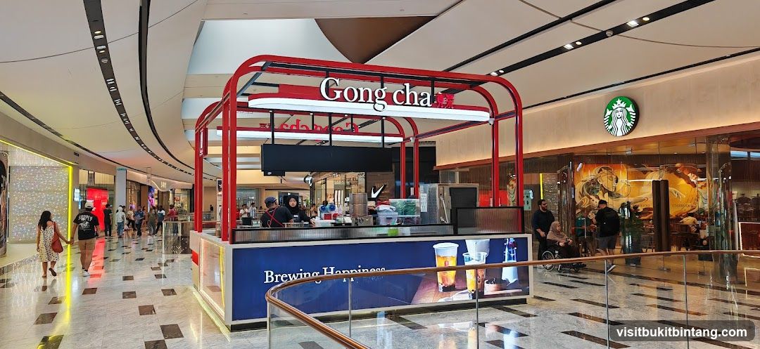 Gong Cha and Starbucks in a Mall