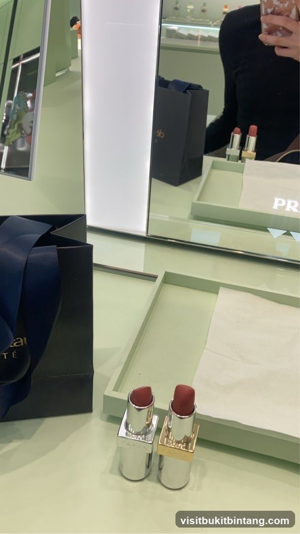 Lipstick Display