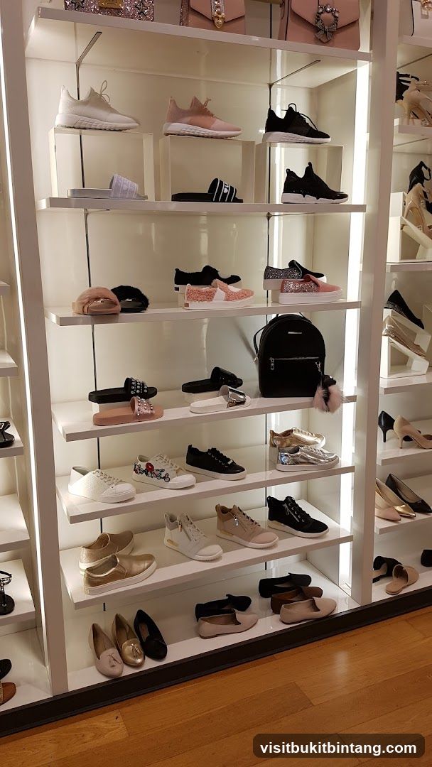 Shoe Display