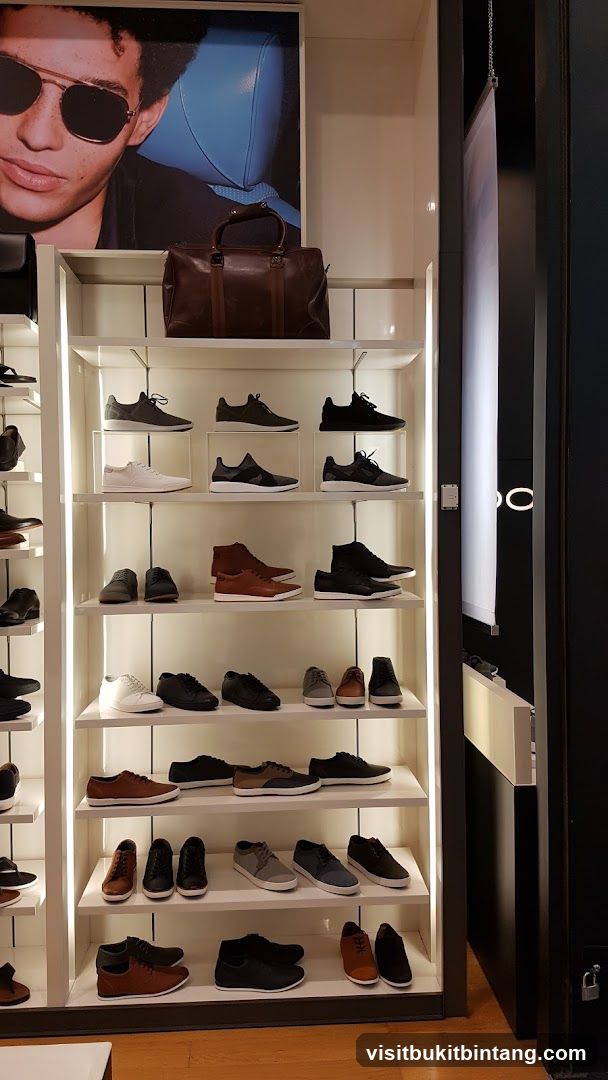 Shoe Display