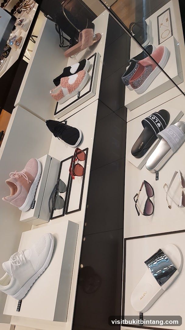 Shoe and Accessory Display