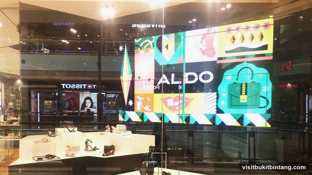 ALDO Store Display
