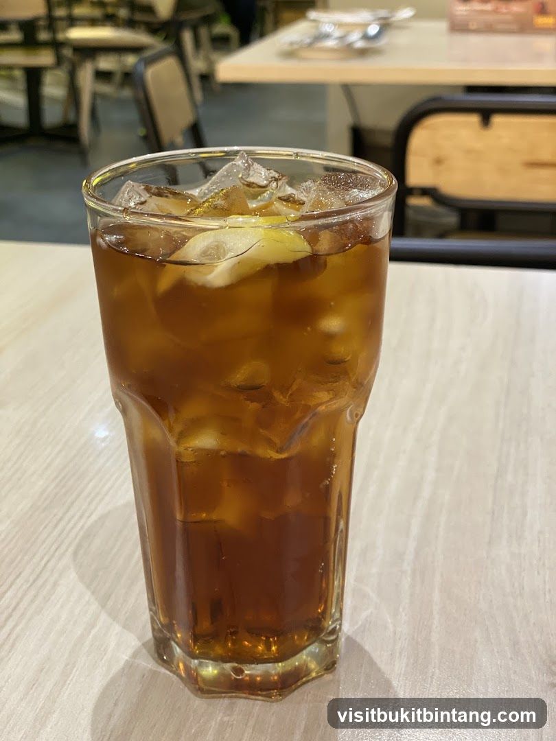 Iced Tea with Lemon