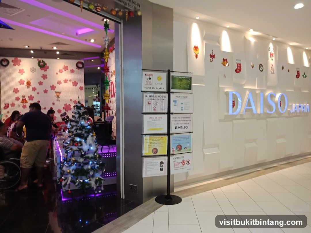 DAISO Gurney Paragon Mall