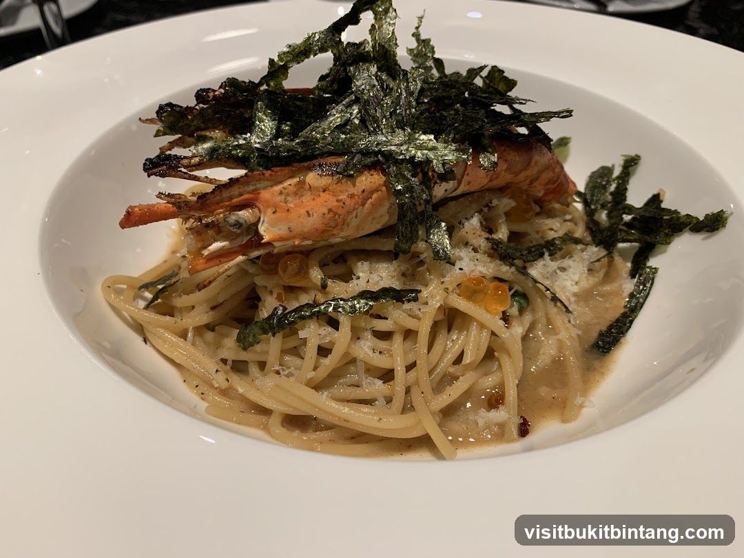 Spaghetti with Prawn and Seaweed