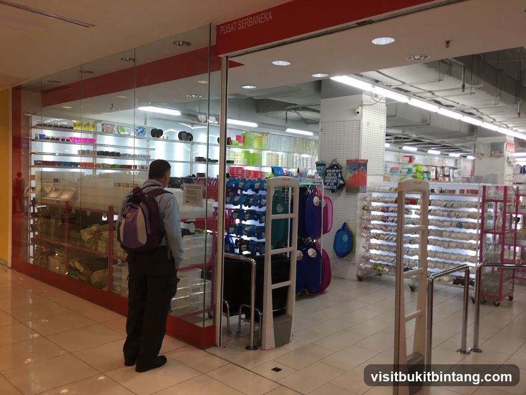 DAISO Gurney Paragon Mall