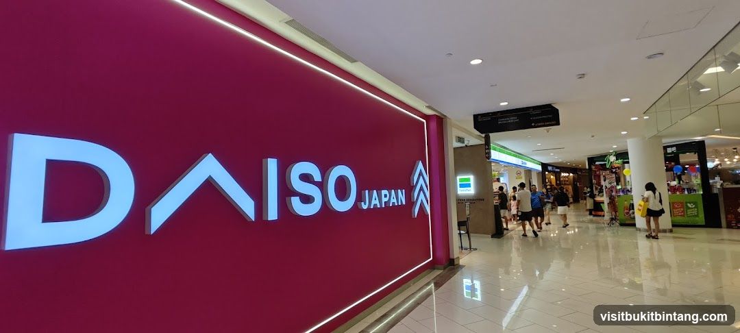 Daiso Japan Storefront