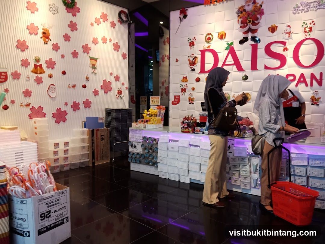 DAISO Gurney Paragon Mall