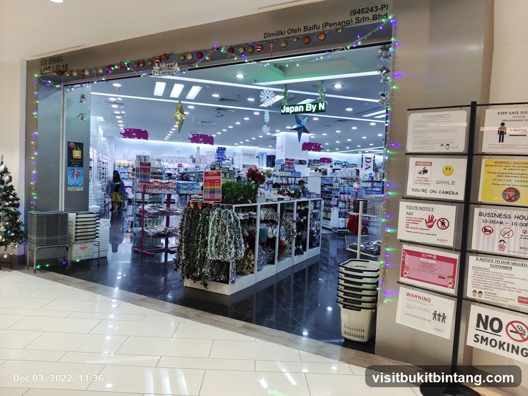 DAISO Gurney Paragon Mall