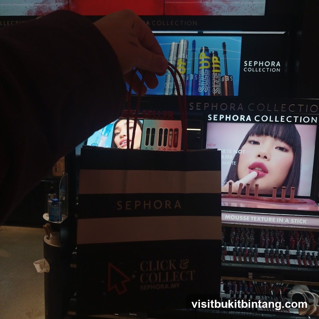 Sephora Shopping Bag and Display