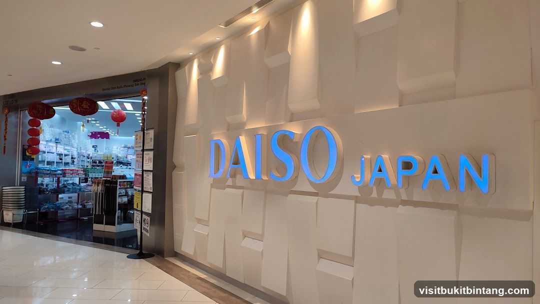 Daiso Japan Storefront