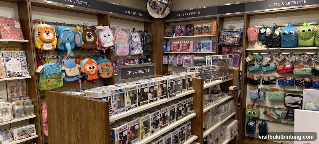 Gifts and Lifestyle Store Display