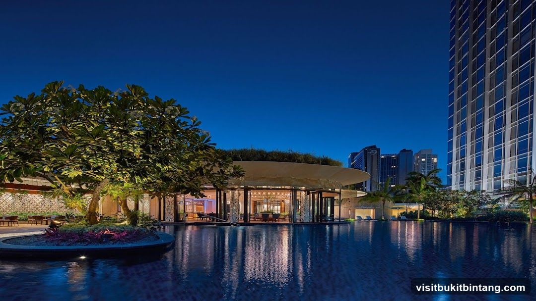 KLCC Swimming Pool