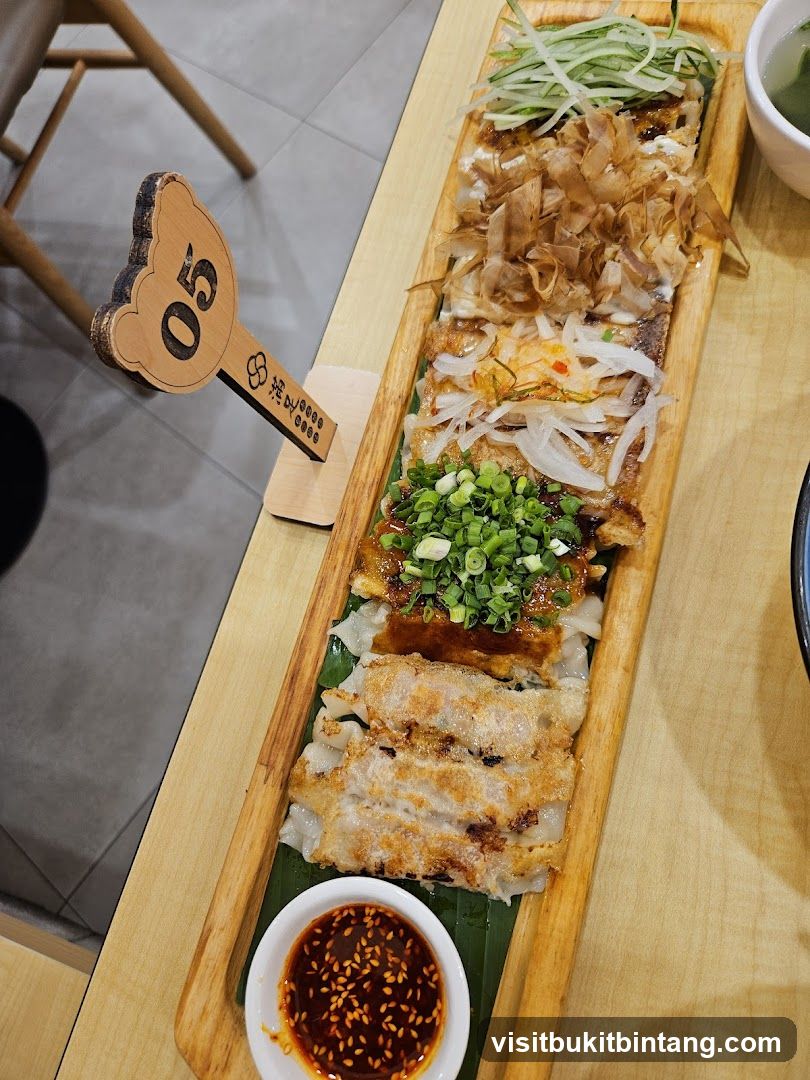 Gyoza Platter with Dipping Sauce