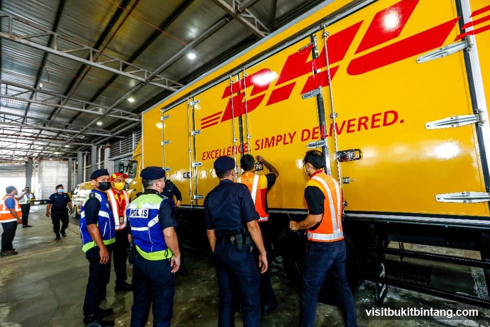 DHL Truck Inspection