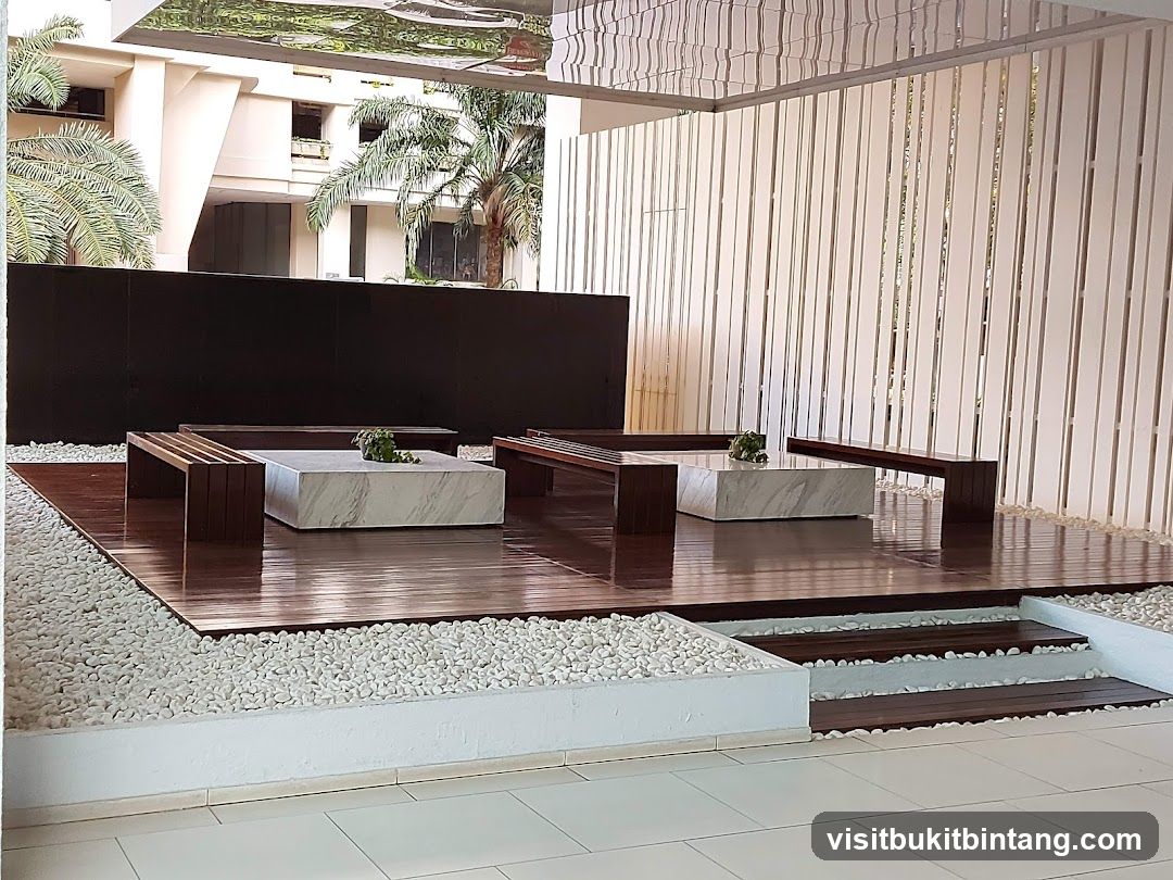 Modern Outdoor Seating Area