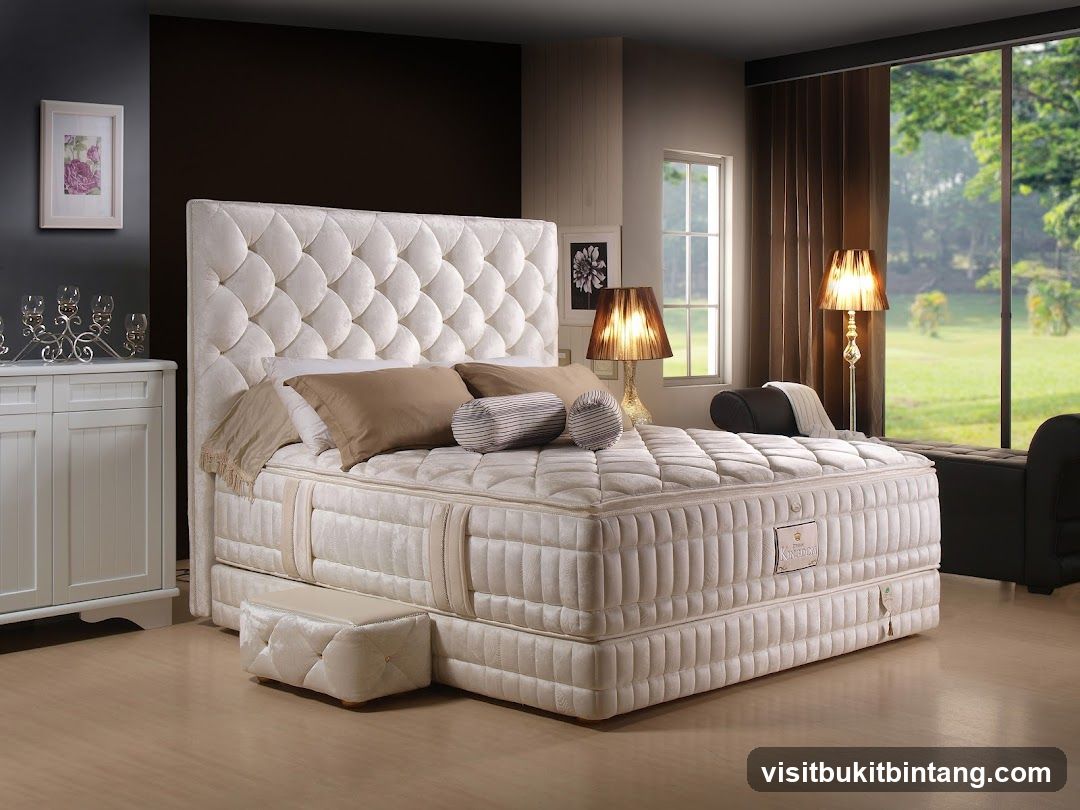 Luxurious Bedroom Set