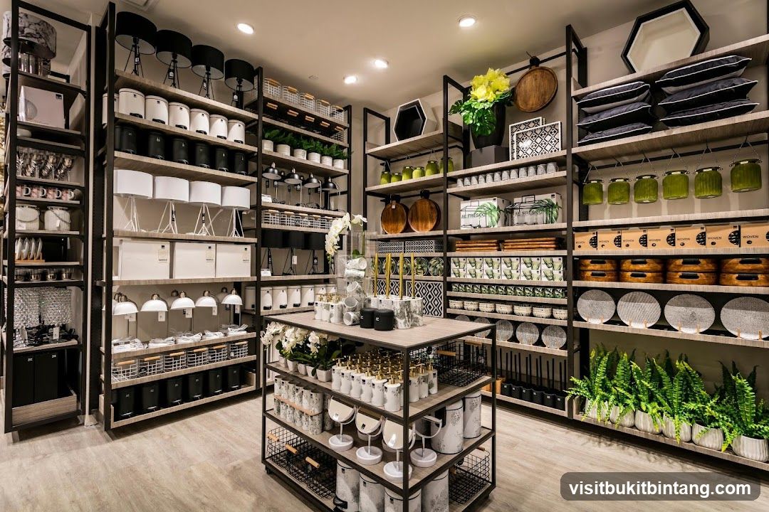 Home Decor Store Display