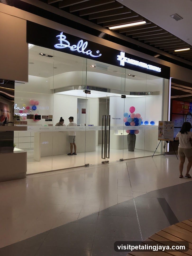 Bella's Beauty Salon Front View
