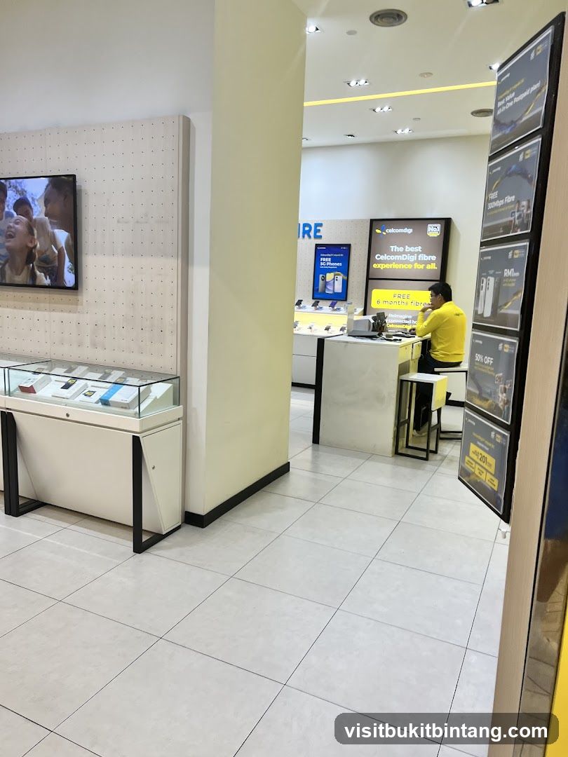CelcomDigi Store Interior