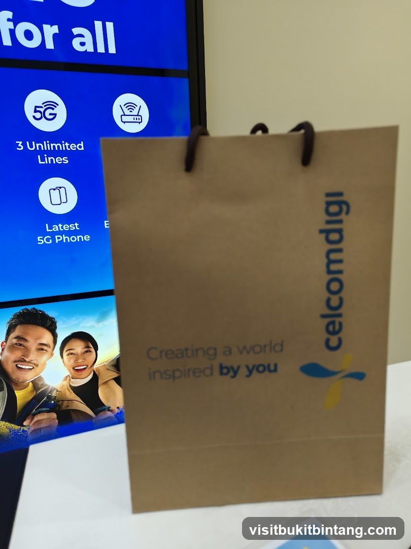 CelcomDigi Shopping Bag and Advertisement