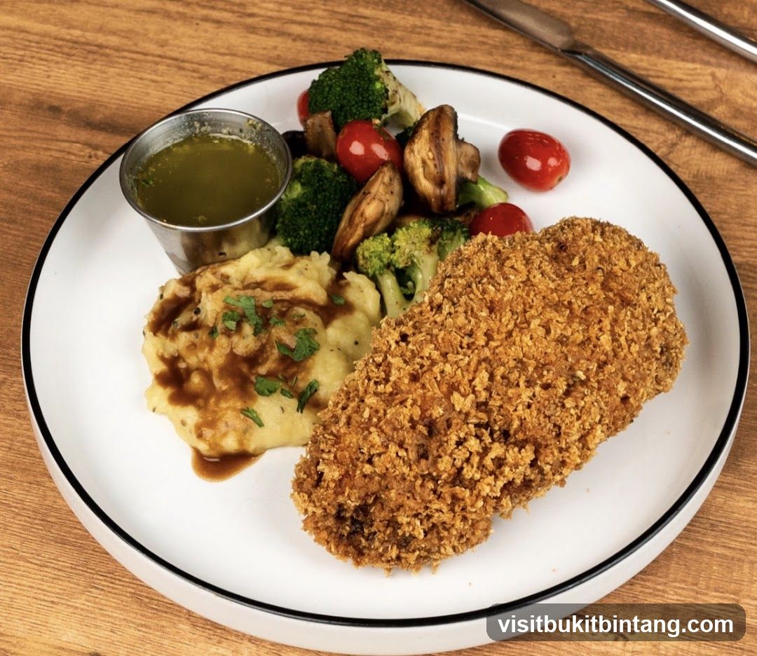 Crispy Chicken with Mashed Potatoes and Vegetables
