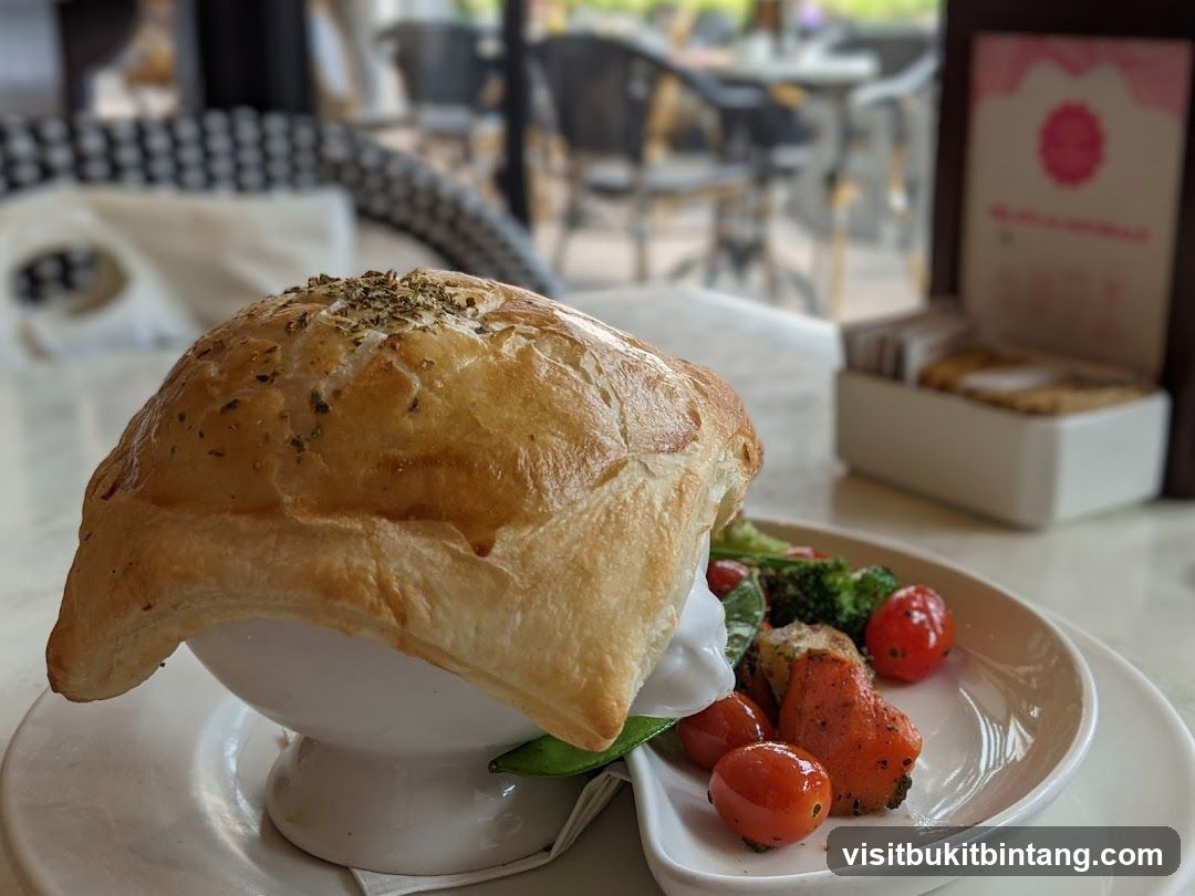 Soup with Puff Pastry and Vegetables