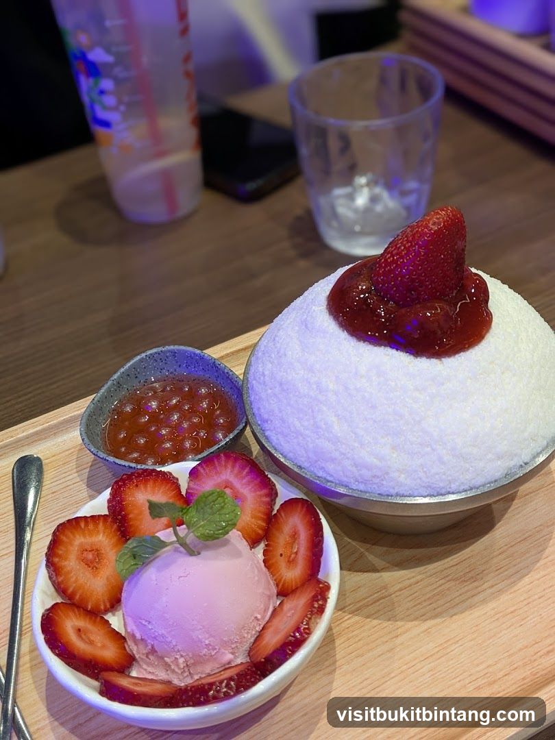 Strawberry Bingsu