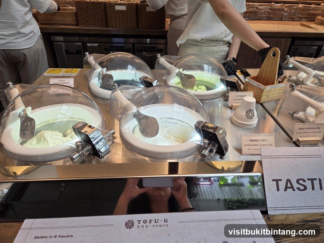 Gelato Display
