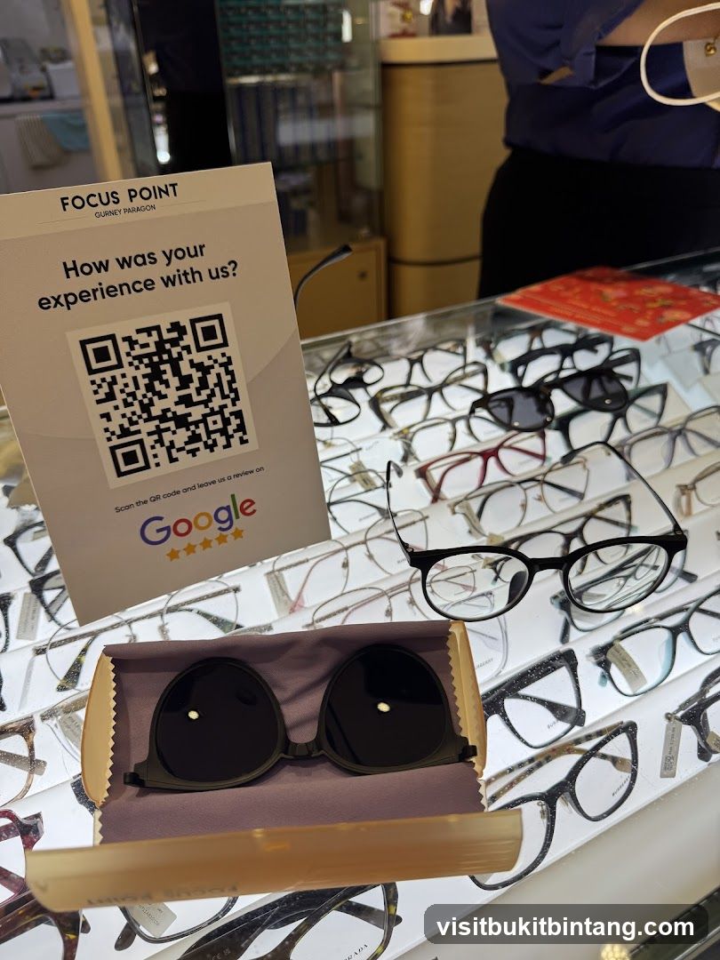 Eyewear Store Display