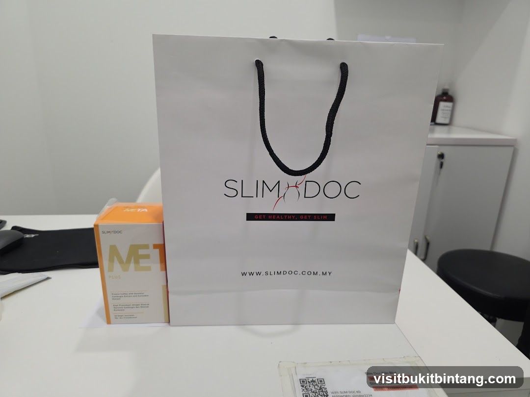 Slim Doc Shopping Bag and Product