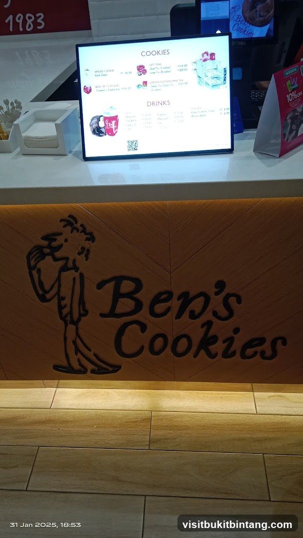 Ben's Cookies Menu