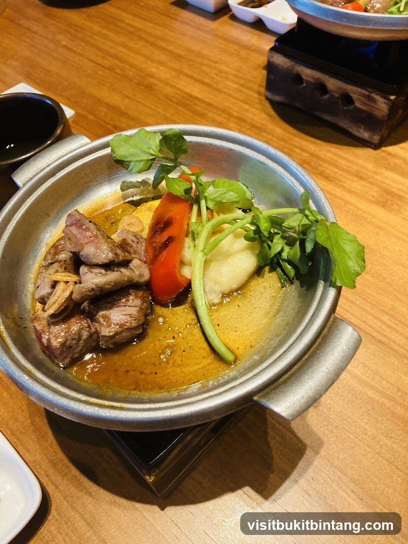 Steak with Mashed Potatoes and Vegetables