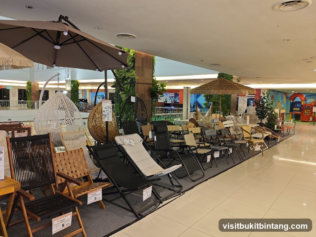 Outdoor Furniture Display