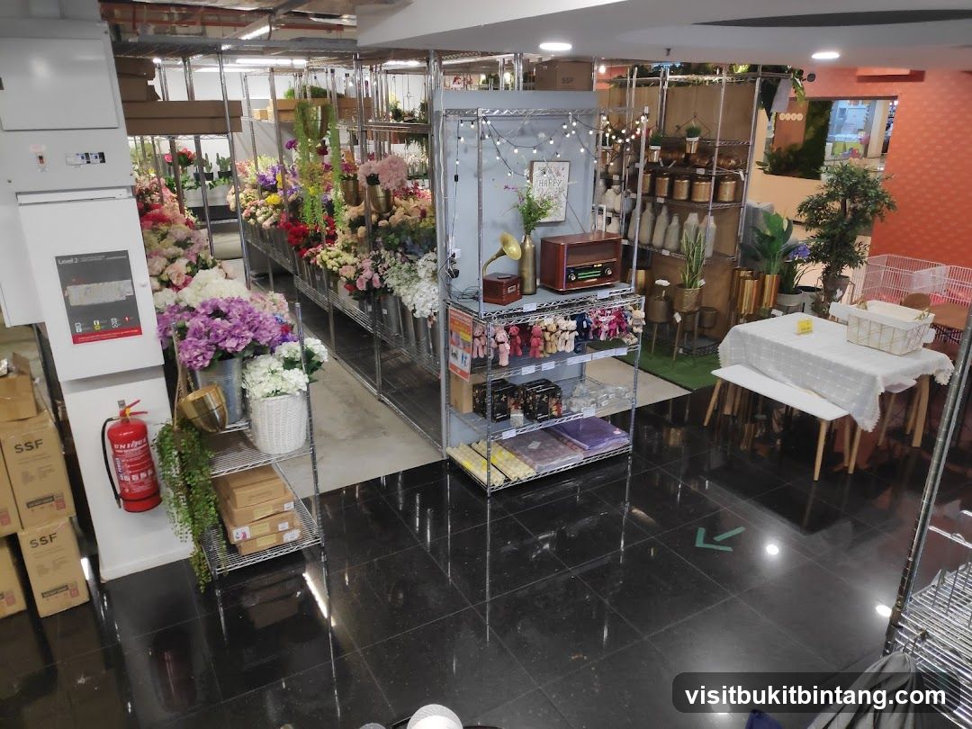 Flower and Home Decor Store