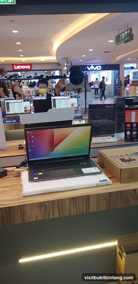 Electronics Store Display