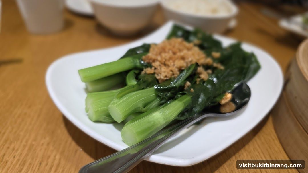 Steamed Greens with Garlic
