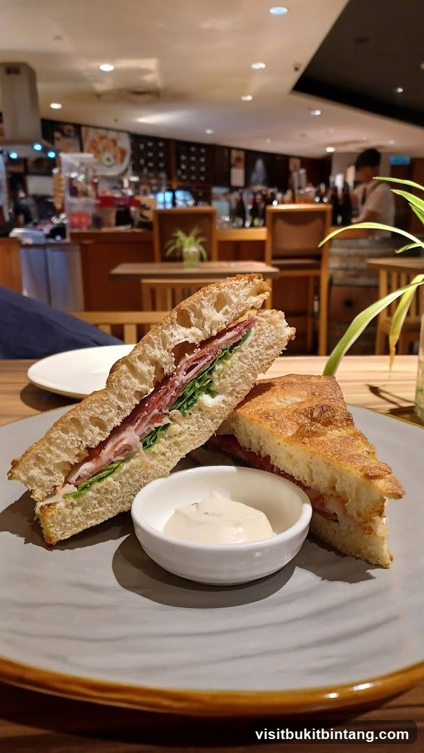 Sandwich with Dip