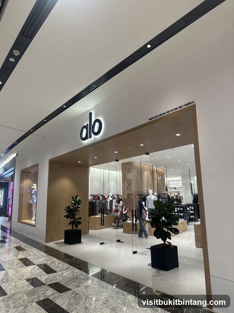 Alo Yoga Storefront