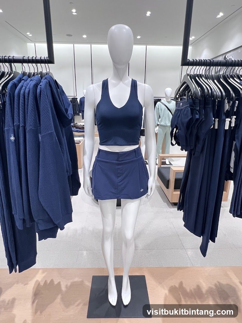Mannequin in Athletic Wear