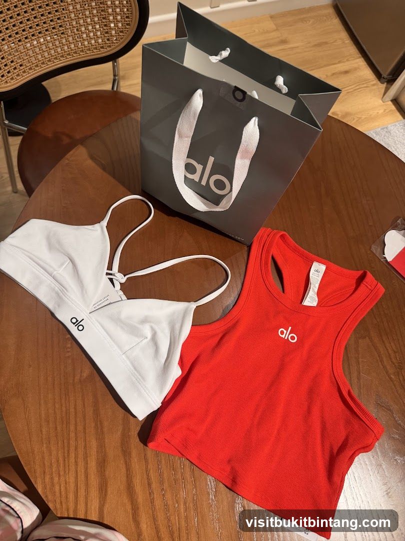 Alo Yoga Apparel