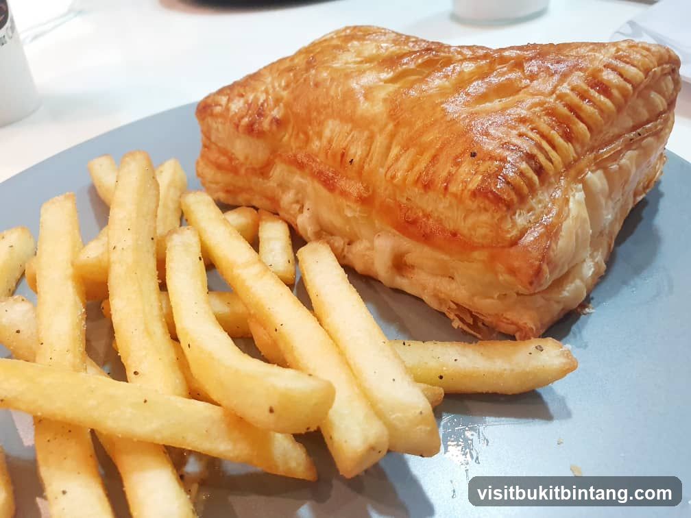 Sausage KL Cafe @ 1 Mont Kiara Mall