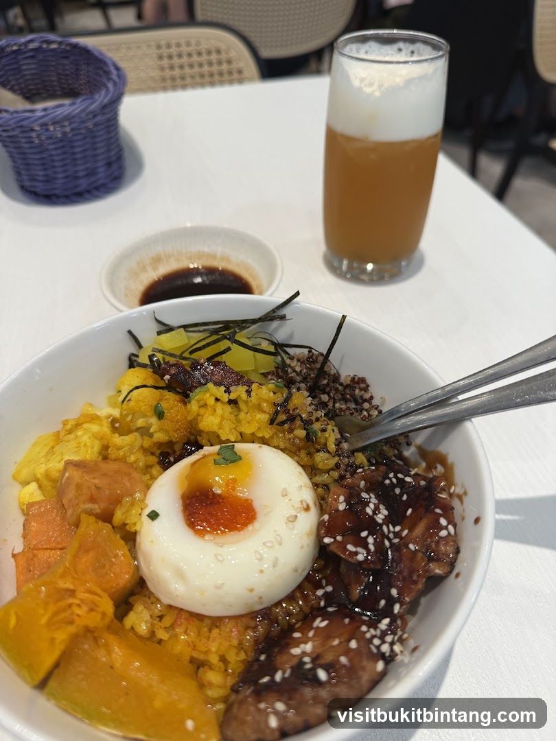 Rice Bowl with Egg and Chicken