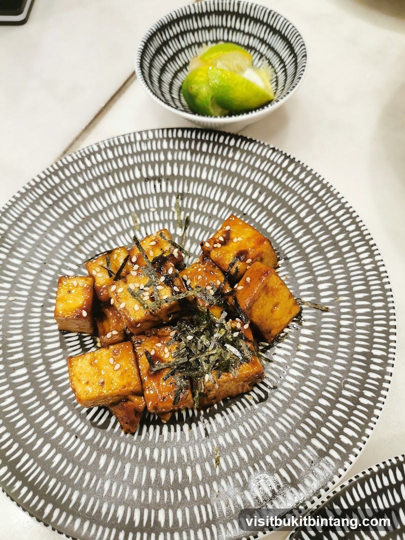 Fried Tofu with Sesame Seeds and Seaweed